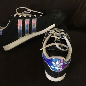 Adidas size 6.5y (woman’s size 8)